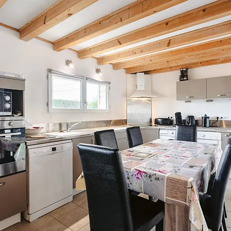 Prázdninový dům Maison Boyardville Piscine